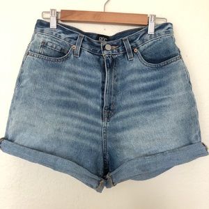 BDG Mom shorts
